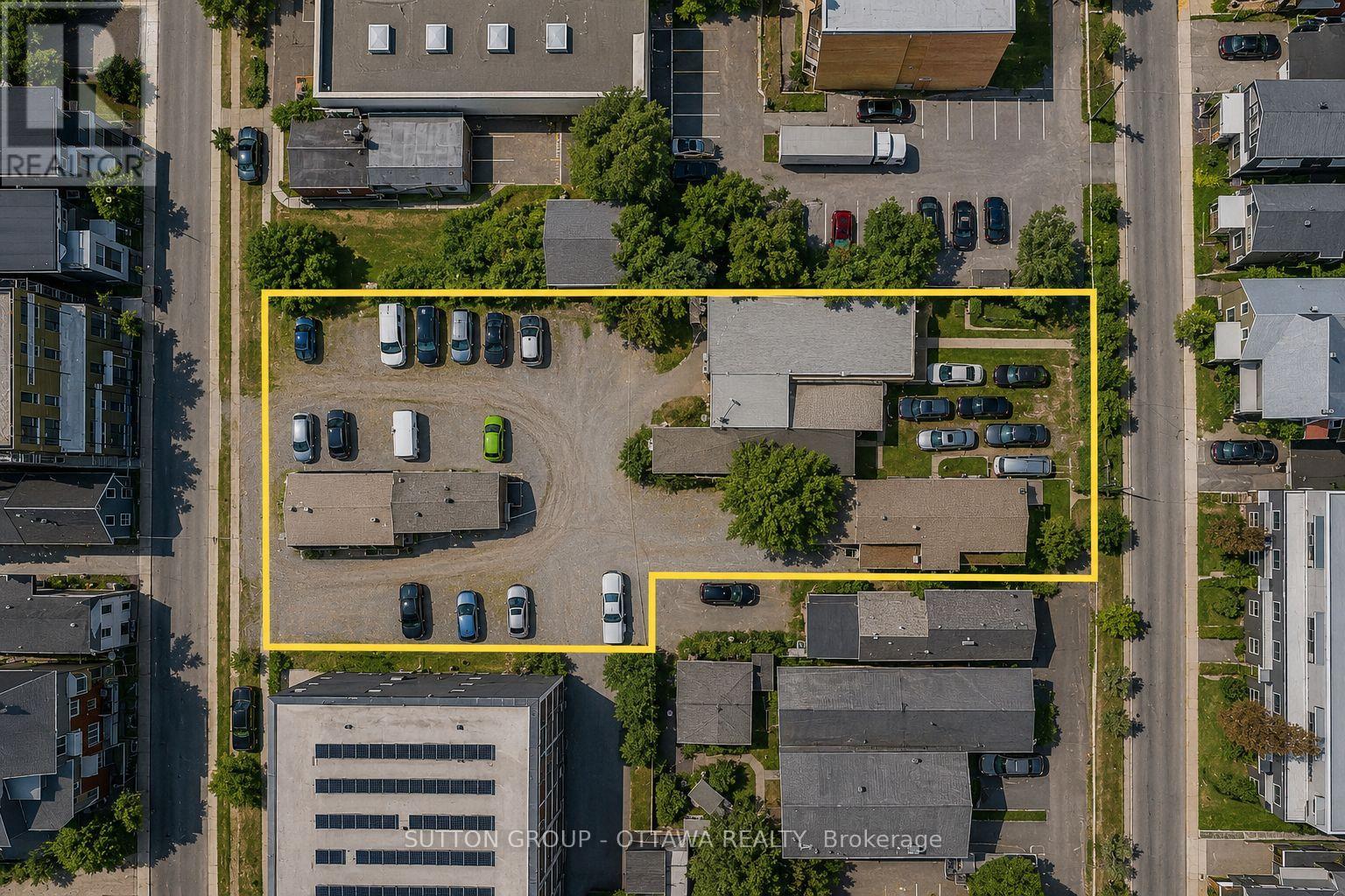 143 FORWARD & 140-144 HINCHEY AVENUE